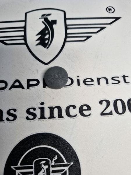 Zündapp Lampenmaske Gummi Stopfen ohne Loch 432-​12.120 TPU GRAU MATT